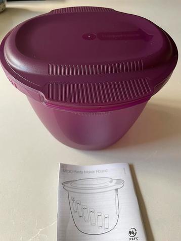 Pastamaker rond tupperware beschikbaar voor biedingen