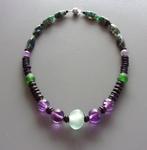 Collier pour femme en verre violet ancien et vert avec jade, Vert, Avec pierre précieuse, Enlèvement ou Envoi, Neuf