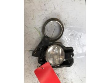 Mistlamp links-voor van een Peugeot 208 beschikbaar voor biedingen