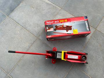 Hydraulische garagekrik van Carpoint beschikbaar voor biedingen