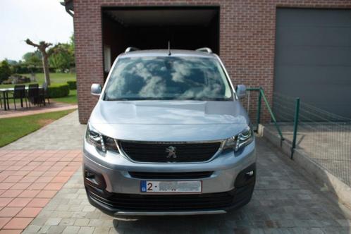 Rolstoelwagen, Auto's, Peugeot, Particulier, Airconditioning, Bluetooth, Cruise Control, Isofix, Parkeercamera, Radio, Benzine