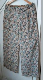 Prachtige broek met roosjes large., Vêtements | Femmes, Culottes & Pantalons, Taille 42/44 (L), Enlèvement ou Envoi, Comme neuf