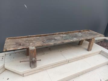 vintage salontafel of tuinbank beschikbaar voor biedingen