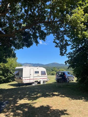 Prachtige Belgische Caravan beschikbaar voor biedingen