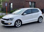 Volkswagen Polo 1.4i • Nieuwstaat • CarPlay • Gekeurd VVK, Auto's, Volkswagen, Elektrische ramen, Te koop, Benzine, 5 deurs