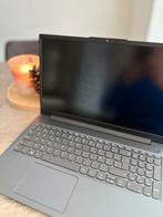 Latop Medion Akoya, Computers en Software, Windows Laptops, Ophalen, Zo goed als nieuw, SSD