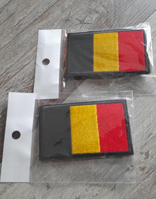 Embleem / Patch Belgische vlag 8 x 5 cm - Velcro Klittenband, Verzamelen, Militaria | Algemeen, Landmacht, Embleem of Badge, Ophalen