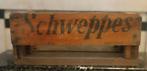 Ancienne caisse casier en bois vintage marque Schweppes, Collections, Comme neuf, Enlèvement ou Envoi
