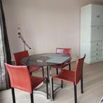 Moderne lederen stoelen inclusief ronde eettafel, Huis en Inrichting, Stoelen, Ophalen, Gebruikt, Bruin, Metaal