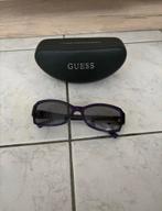 Lunette de soleil Guess vintage, Handtassen en Accessoires, Zonnebrillen en Brillen | Dames, Overige merken, Zonnebril, Paars