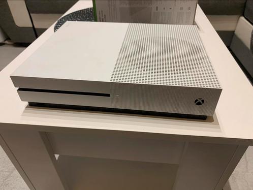 Xbox One S 1To + 2 manettes sans fil + Sims 4, Games en Spelcomputers, Spelcomputers | Xbox One, Zo goed als nieuw, Xbox One, Ophalen