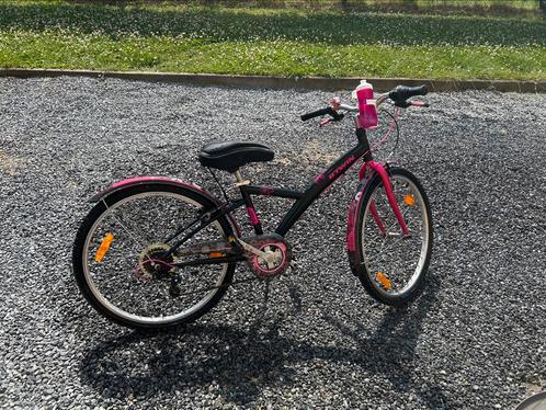Vélo Btwin Poply 500 noir et rose, Fietsen en Brommers, Fietsen | Meisjes, Gebruikt, 24 inch, Handrem, Versnellingen, Ophalen