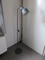 Mooie industriële vloerlamp, Huis en Inrichting, Lampen | Vloerlampen, Ophalen, Zo goed als nieuw