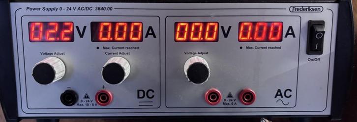 Voeding traploos met display, 0 - 24 V, 10 A, AC/DC, Diensten en Vakmensen, Reparatie en Onderhoud | Pc's en Spelcomputers