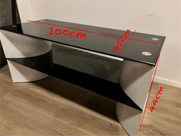 Salontafel beschikbaar voor biedingen