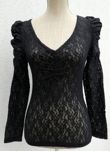 Blouse noire en dentelle B-Young S