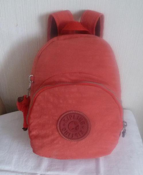 Kipling kleine koraalrugzak voor moeders of volwassenen + aa, Handtassen en Accessoires, Tassen | Rugtassen, Gebruikt, Kipling