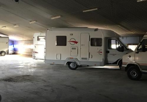 emplacement couvert campingcar - Ecaussines, Immo, Garages en Parkeerplaatsen, Provincie Waals-Brabant