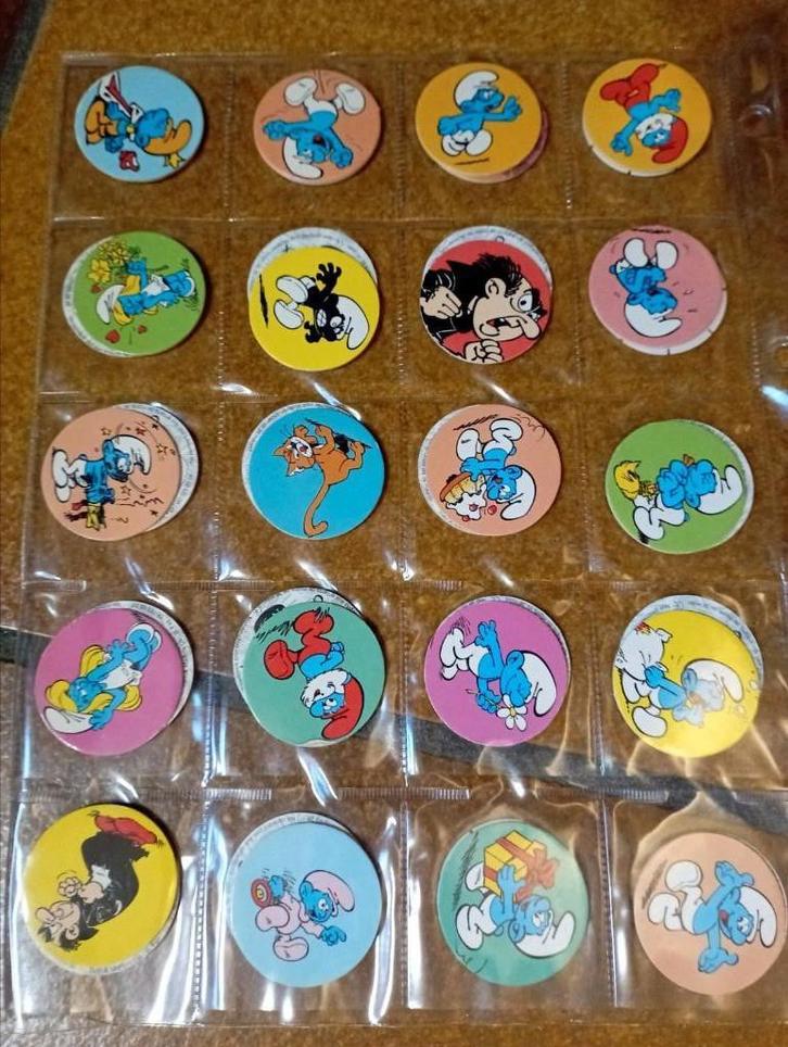 672) 1 pagina Flippo's ( voornamelijk smurfen ), Verzamelen, Flippo's, Strip, Ophalen of Verzenden