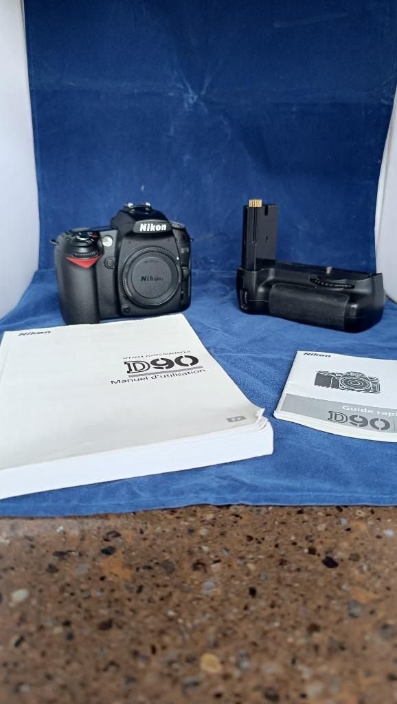 Nikon D90 fotoset + accessoirepakket, Audio, Tv en Foto, Fotocamera's Digitaal, Zo goed als nieuw, Spiegelreflex, Nikon, Ophalen