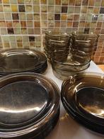 Vintage servies in rookglas, Antiek en Kunst, Ophalen