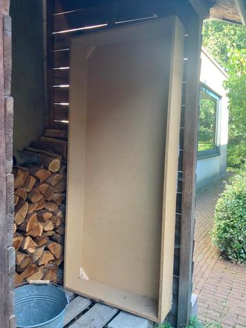 Grote Houten bak /  kist beschikbaar voor biedingen