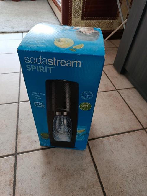 SodaStream Spirit, Elektronische apparatuur, Bruiswatermachines, Zo goed als nieuw, Ophalen of Verzenden