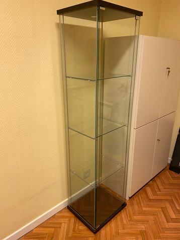 IKEA-raam uit de jaren 2000 beschikbaar voor biedingen