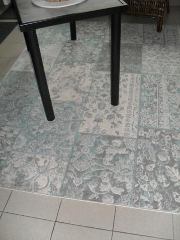 Tapijt patchwork look beschikbaar voor biedingen