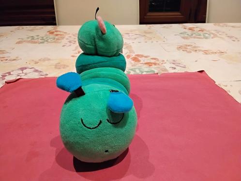 Groene pluchen rups + Gekleurde plastieken rups, Kinderen en Baby's, Speelgoed | Knuffels en Pluche, Gebruikt, Ophalen