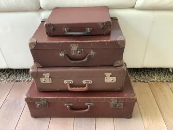Set retro reiskoffers  beschikbaar voor biedingen