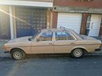 Mercedes 200d (41 ans 177000 km réels), Auto's, Mercedes-Benz, 4 deurs, Stof, Beige, 44 kW