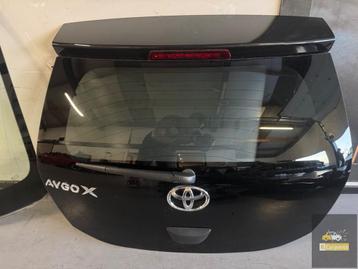 Toyota Aygo X Achterklep Origineel 2023-Heden Origineel zwar beschikbaar voor biedingen