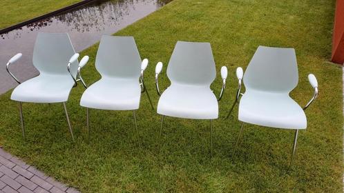 Kartell designstoel Maui, Huis en Inrichting, Stoelen, Zo goed als nieuw, Vier, Kunststof, Metaal, Overige kleuren, Ophalen