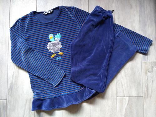 ✿ M140 - Woody winterpyjama velours thema duif, Kinderen en Baby's, Kinderkleding | Maat 140, Gebruikt, Meisje, Nacht- of Onderkleding