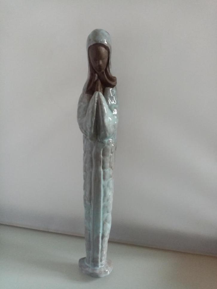Keramisch wandbeeldje Virgin Mary P. Sersté 70s 28cm, Antiek en Kunst, Antiek | Keramiek en Aardewerk, Ophalen