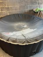 Gereinigde elektrische jacuzzi 2-3 keer gebruikt, Tuin en Terras, Bubbelbaden en Hottubs, Zo goed als nieuw, Pomp, Opblaasbaar