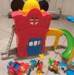 Caserne Mickey, Enlèvement, Comme neuf