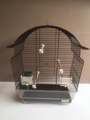 Vogelkooi beschikbaar voor biedingen