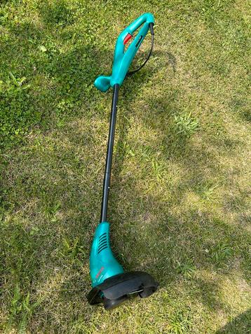 Bosch kantenmaaier/trimmer gras beschikbaar voor biedingen