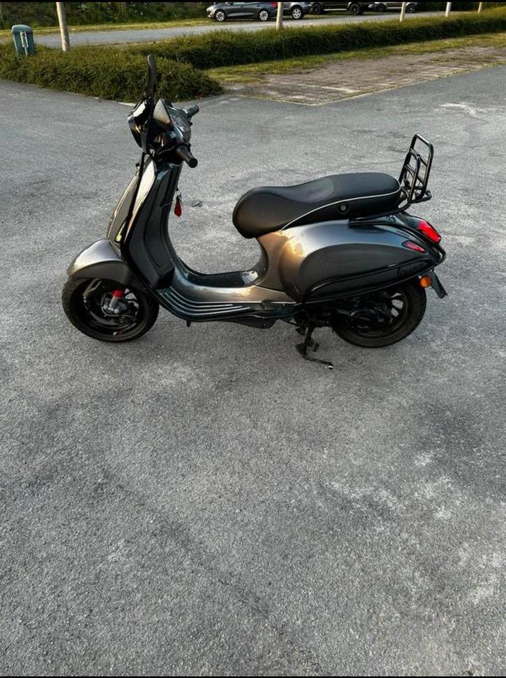 Vespa sprint A klasse, Fietsen en Brommers, Scooters | Vespa, Gebruikt, Vespa S, Klasse A (25 km/u), Benzine, Ophalen