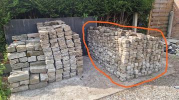 Kasseien "kinderkopjes" 10 x 10 cm (23 m²) beschikbaar voor biedingen