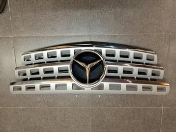 Mercedes Ml w164 Grille beschikbaar voor biedingen