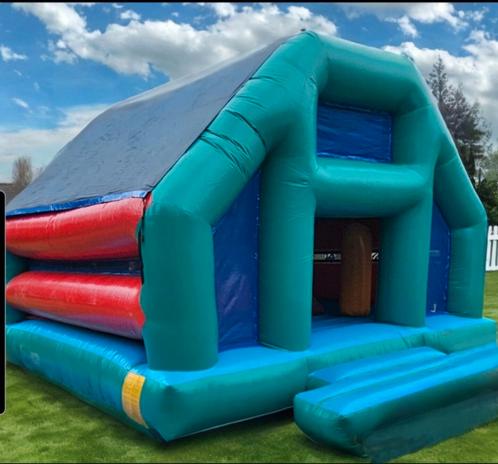 Maxi-Springkasteel Mega-obstakel funhouse te koop., Hobby en Vrije tijd, Feestartikelen | Verhuur, Ophalen