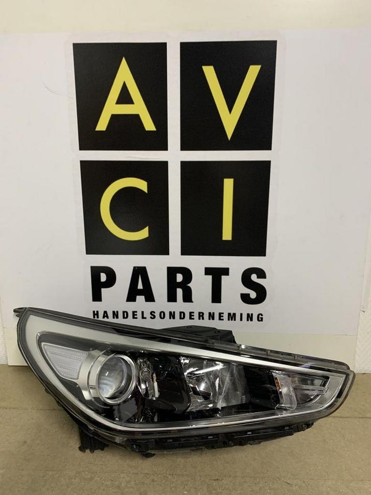 Koplamp Hyundai i30 III Halogeen rechts 92102-G4020, Auto-onderdelen, Verlichting, Hyundai, Gebruikt, Ophalen of Verzenden