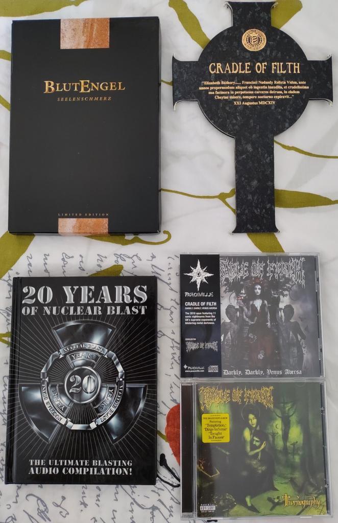 Verschillende cd's van o.a. BlutEngel, Nuclear Blast,.., Cd's en Dvd's, Cd's | Hardrock en Metal, Zo goed als nieuw, Boxset, Ophalen of Verzenden