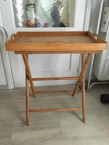Desserte vintage beschikbaar voor biedingen