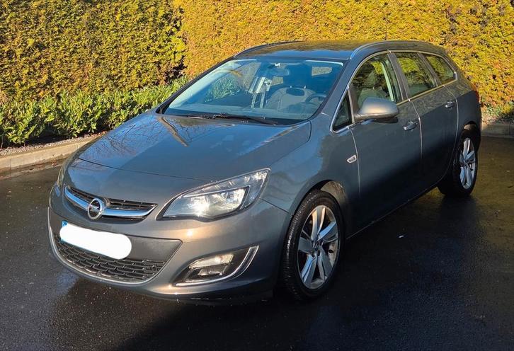OPEL ASTRA// BENZINE//FACELIFT 1400turbo, Auto's, Opel, Bedrijf, Te koop, Astra, ABS, Adaptieve lichten, Airbags, Airconditioning