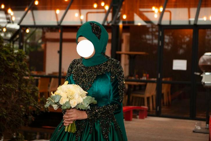 Verlovingsjurk / Hennajurk /Baljurk maat 42, Kleding | Dames, Trouwkleding en Trouwaccessoires, Zo goed als nieuw, Ophalen