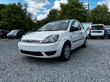 Ford fiesta bj 2003 km180000 1.2 benzien  beschikbaar voor biedingen